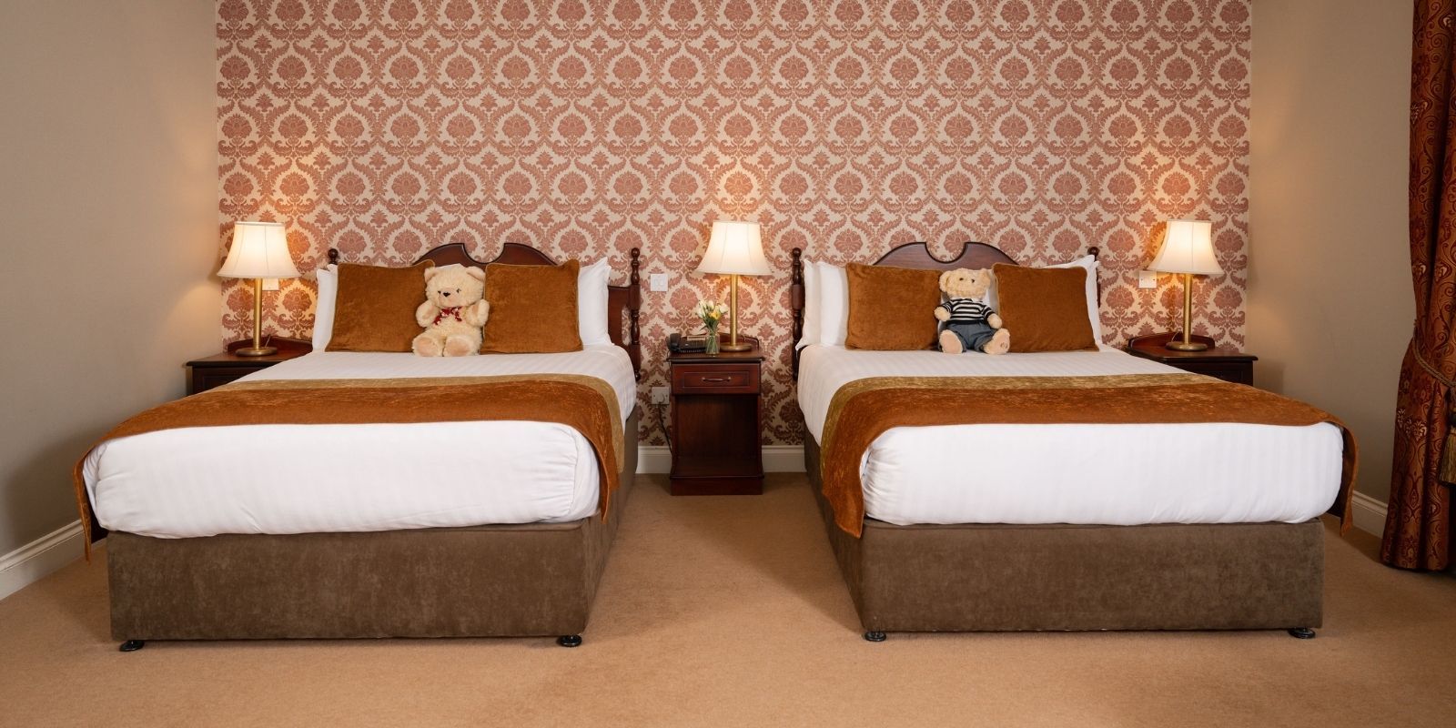 Gallery images www.anchuirthotel.com