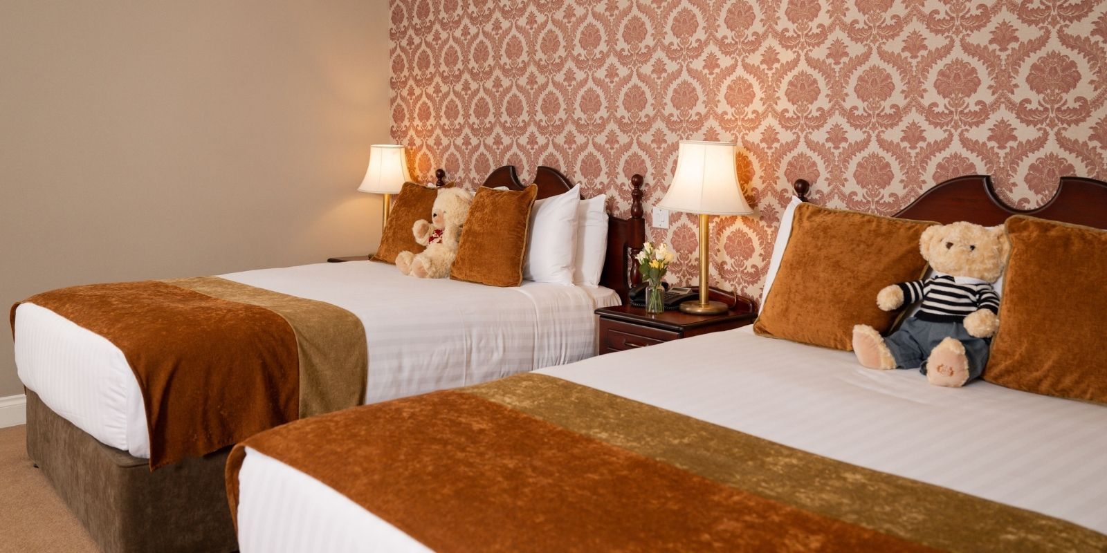 Gallery images www.anchuirthotel.com