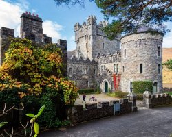 This 3-night getaway includes bed and breakfast accommodation and a two-course dinner each evening!