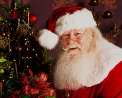 This Christmas, make a little magic with the An Chúirt Santa Experience!